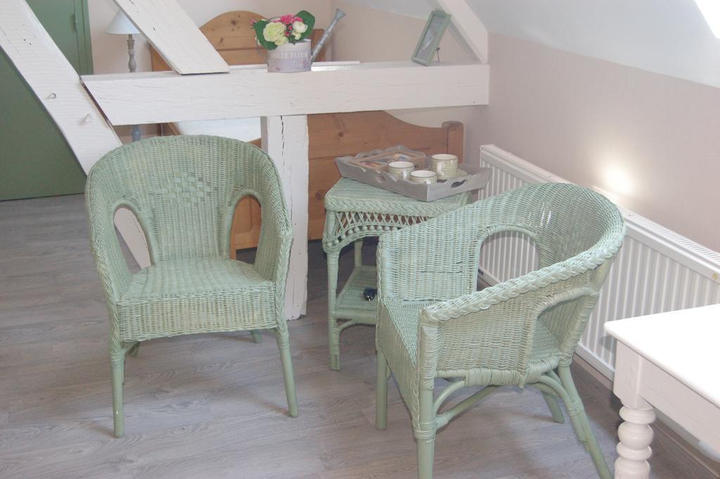 La Chaiserie La Croix-Saint-Leufroy Szoba fotó