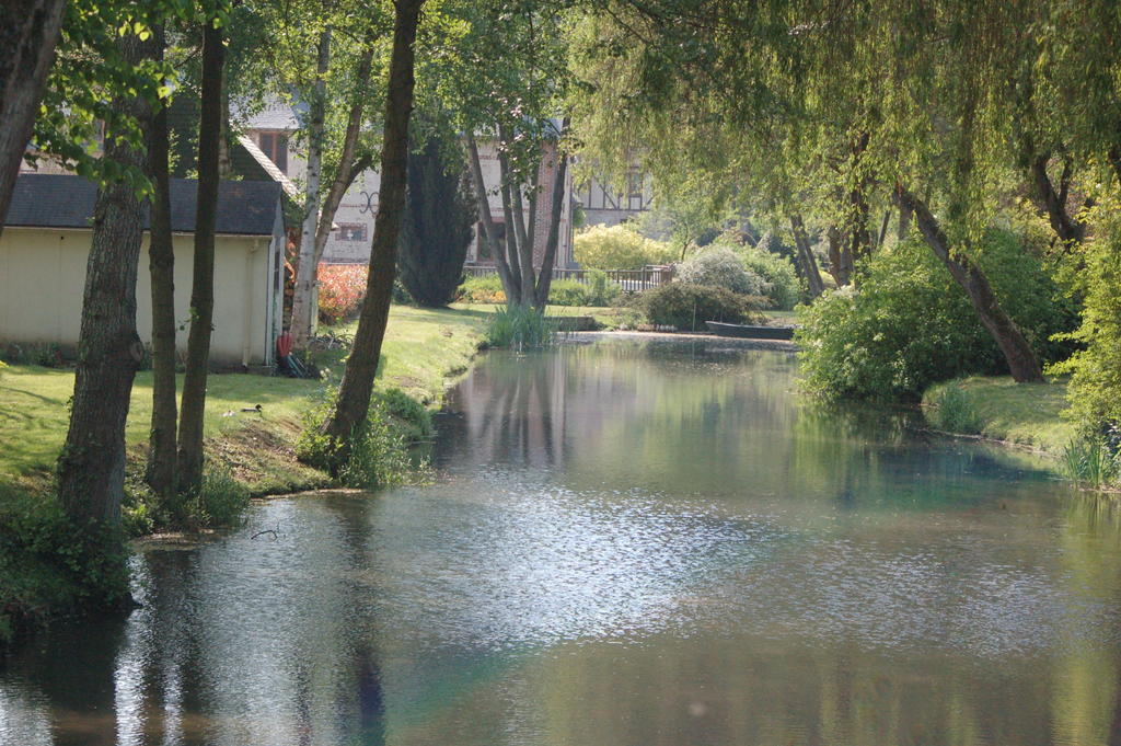La Chaiserie La Croix-Saint-Leufroy Kültér fotó
